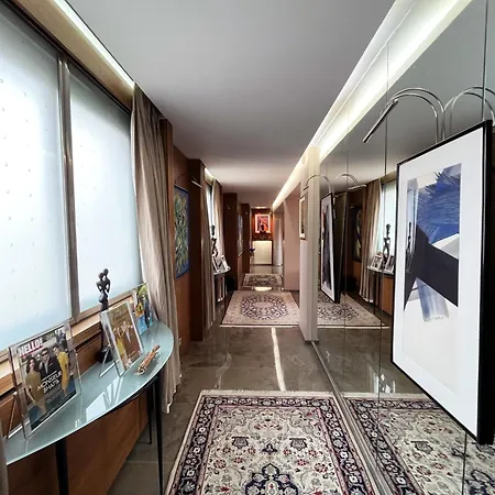 Urban Flat 26 - Sublime 120 M2 Duplex With Big Balcony In Appartamento