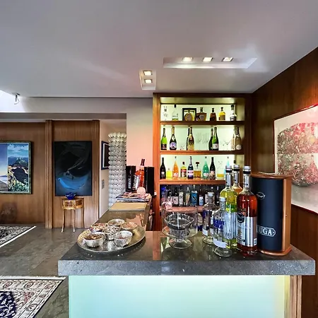 Urban Flat 26 - Sublime 120 M2 Duplex With Big Balcony In Appartamento *